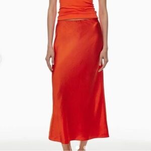 Aritzia silk skirt NEW W/O TAGS